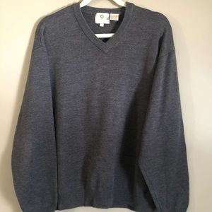 Viyella Sweater, size Large, 100% Merino Wool